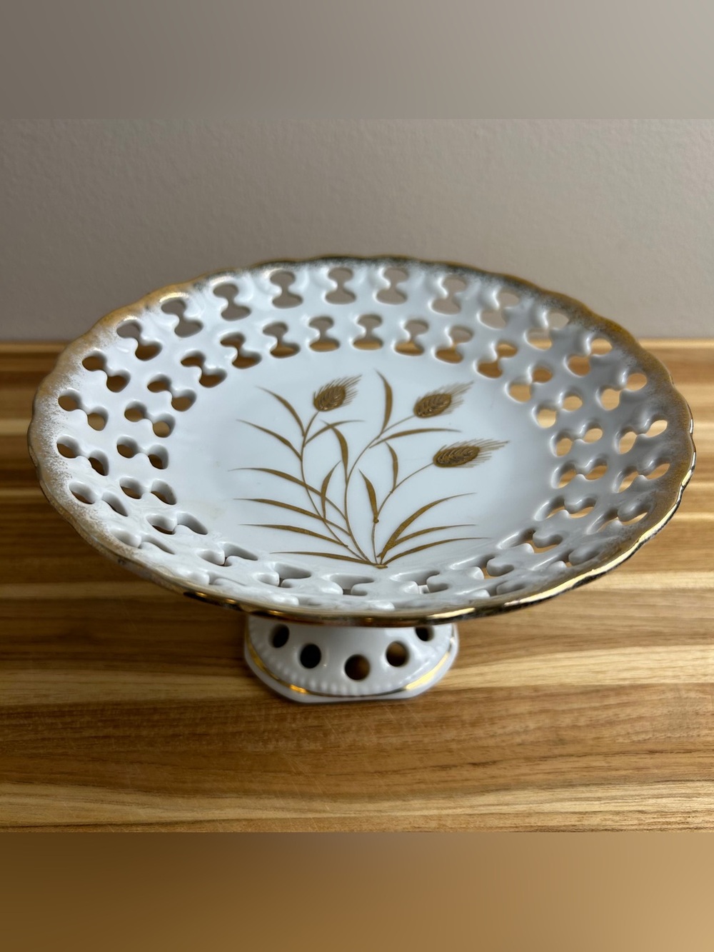 Vintage Lefton Hand Painted Gold Trim Pedestal Compote Dish